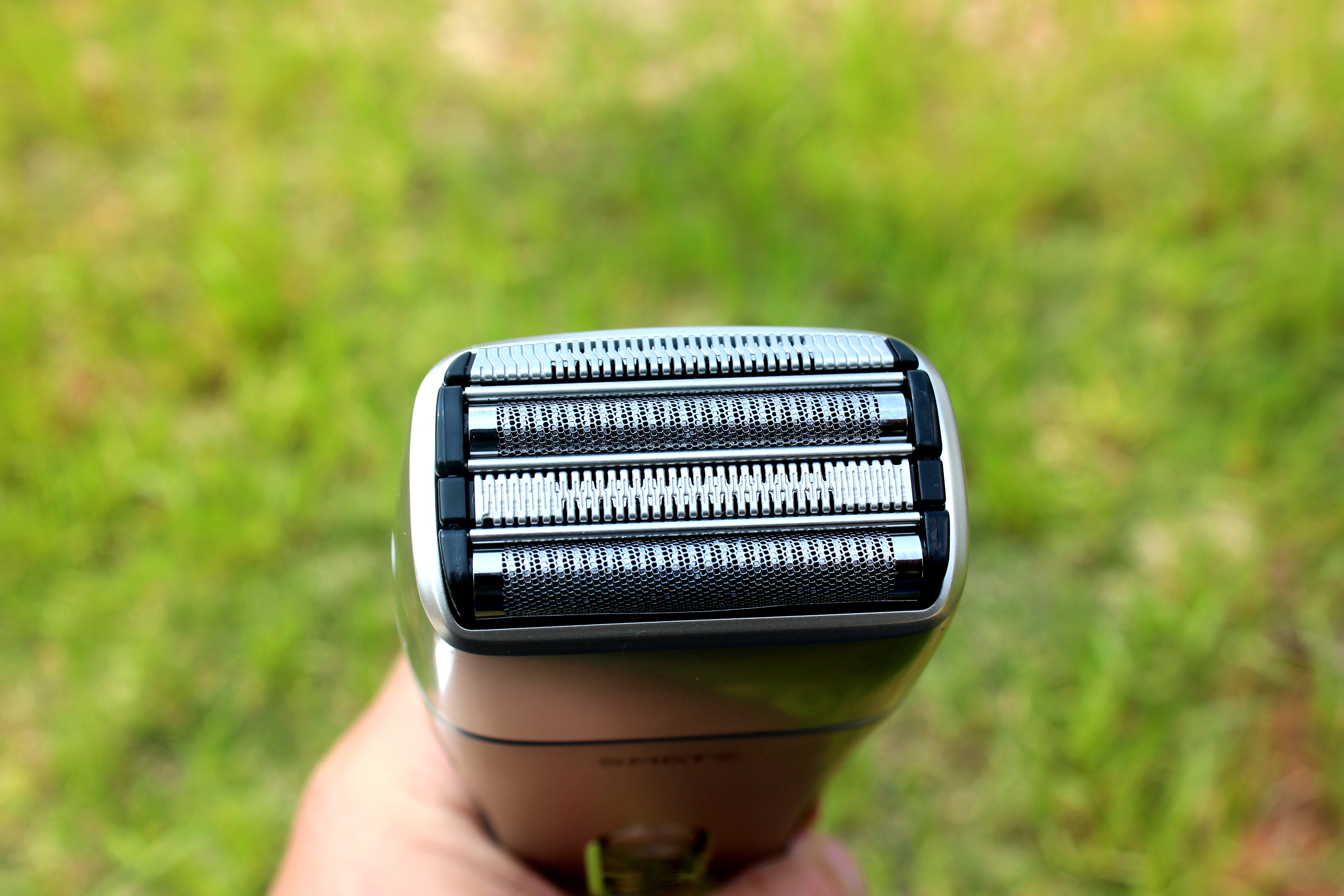 须眉小米剃须刀评测 (小米电动剃须刀s300水洗评测)