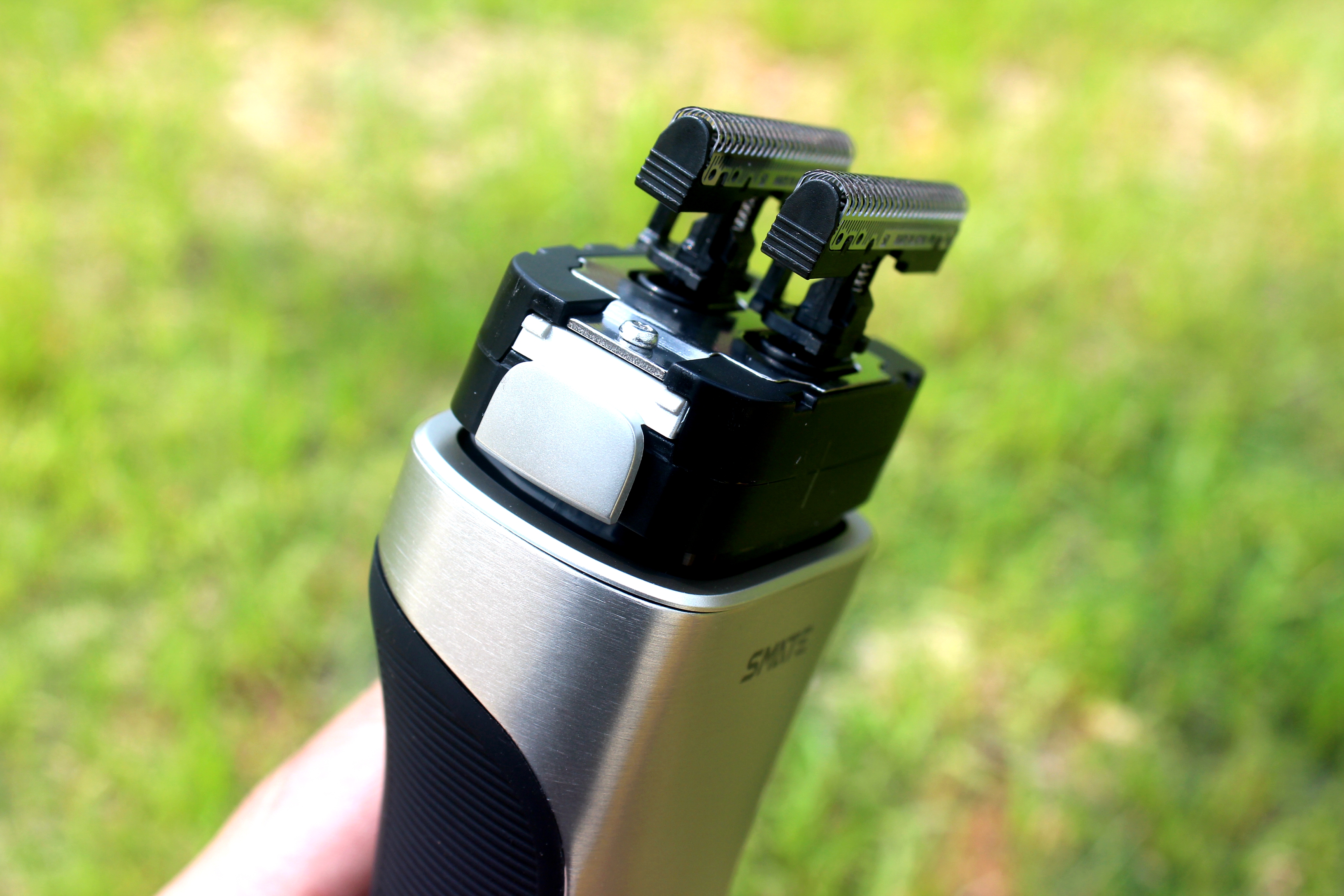 须眉小米剃须刀评测 (小米电动剃须刀s300水洗评测)