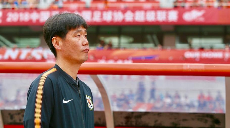 山东鲁能后防线集体思考人生，贵州恒丰笑纳赛季首胜