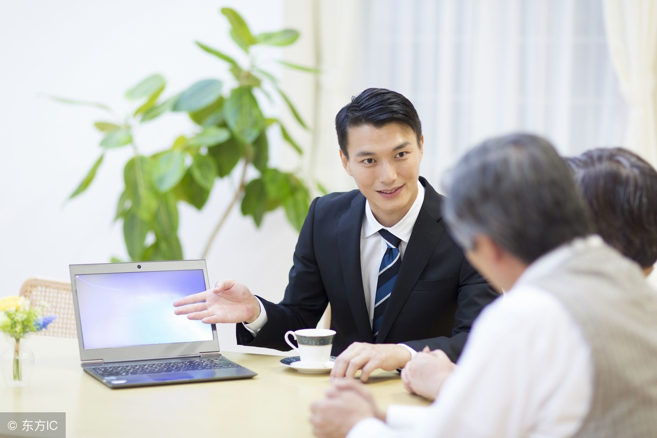 对客户一定要热情主动,需要给客户买点东西吗