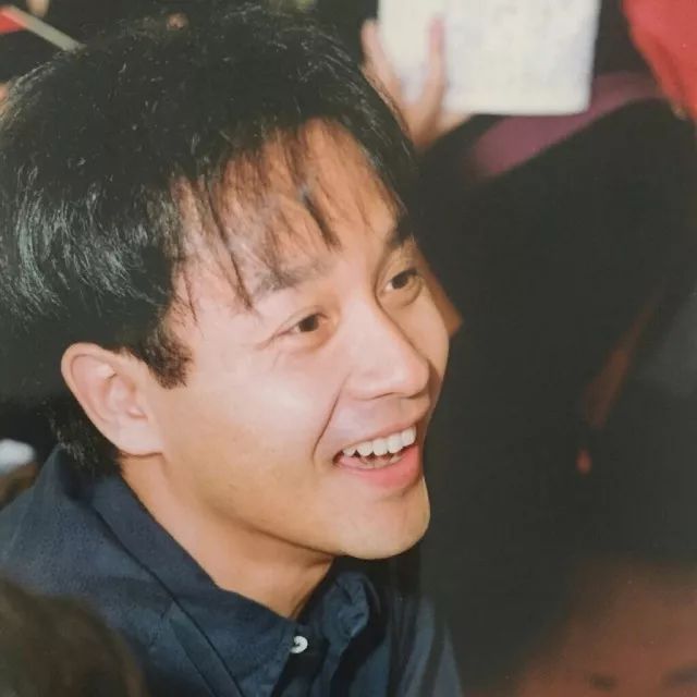 生死两茫茫不思量自难忘张国荣,十八年继续宠爱张国荣