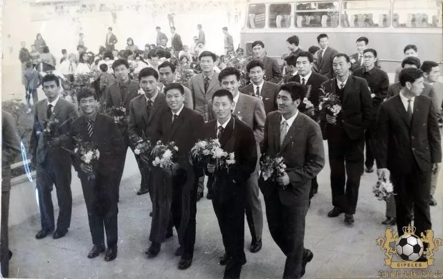 津门足坛双百颂,津门足坛双百颂孙建军