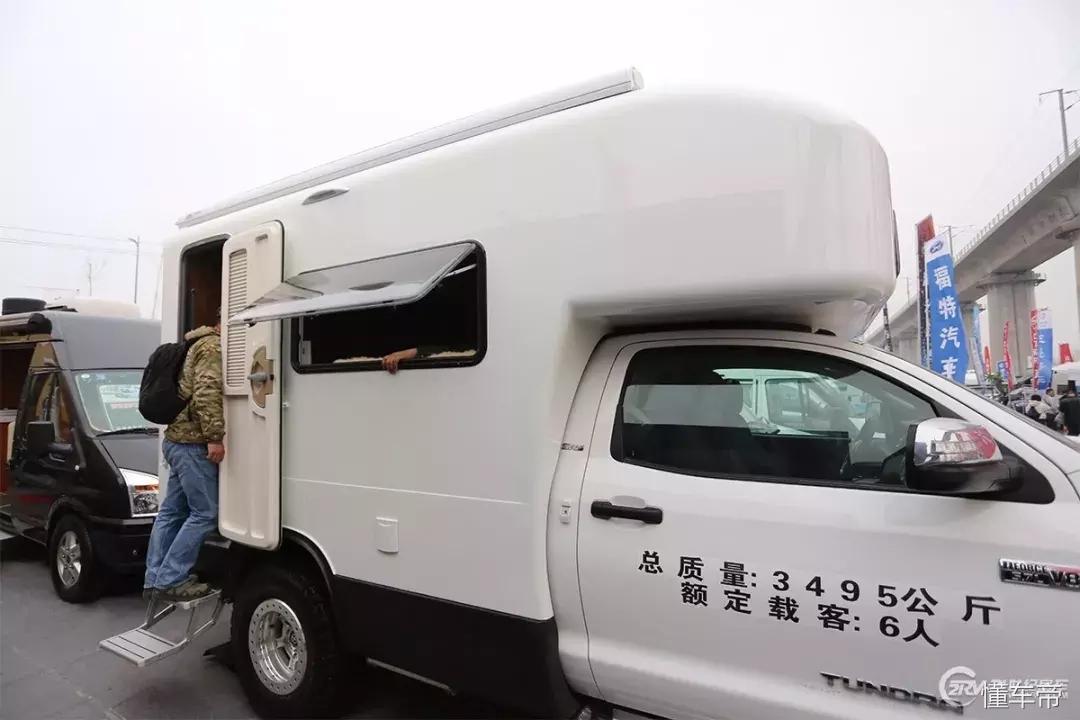 一辆保时捷大约值多少钱,一辆保时捷跑车多少钱