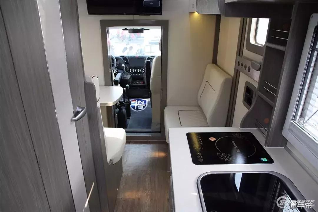 一辆保时捷大约值多少钱,一辆保时捷跑车多少钱