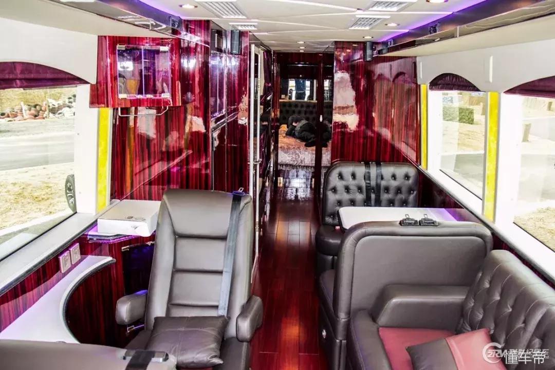 一辆保时捷大约值多少钱,一辆保时捷跑车多少钱