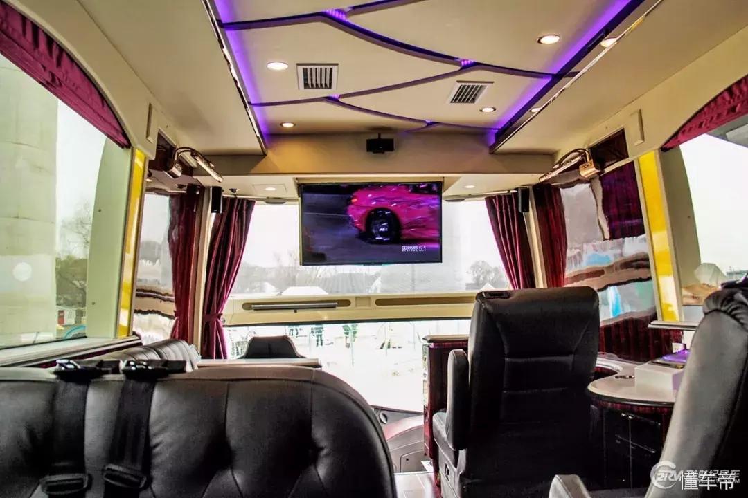 一辆保时捷大约值多少钱,一辆保时捷跑车多少钱