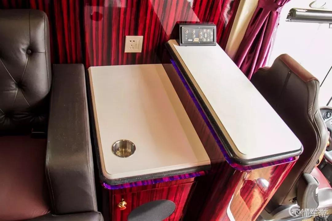 一辆保时捷大约值多少钱,一辆保时捷跑车多少钱