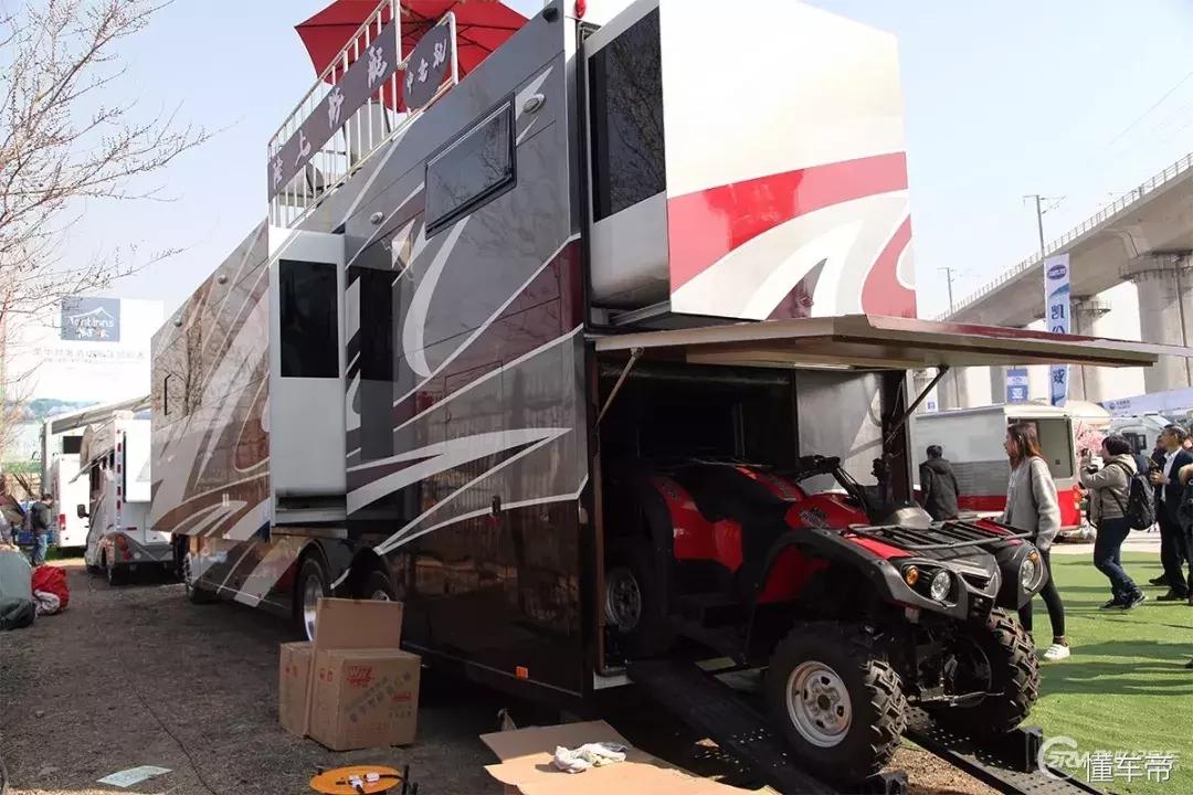 一辆保时捷大约值多少钱,一辆保时捷跑车多少钱