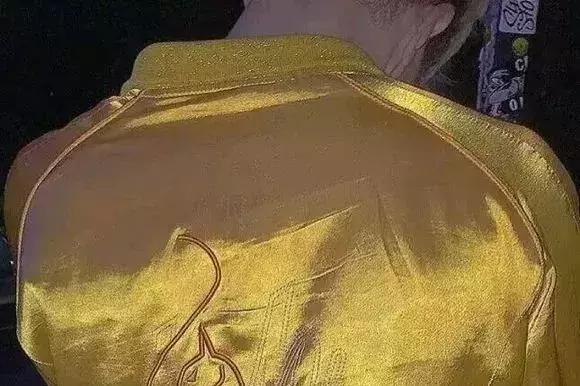 戴耳套还是耳塞,戴袖套还是戴袖套