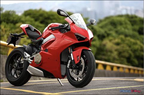 杜卡迪panigalev4新款座高区别,杜卡迪panigalev4speciale限量版