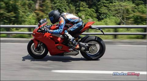 杜卡迪panigalev4新款座高区别,杜卡迪panigalev4speciale限量版