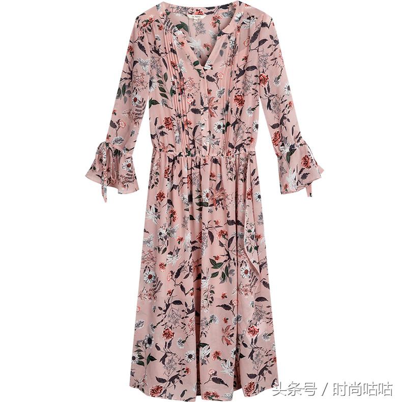 胖mm时尚荷叶边连衣裙,cos荷叶边连衣裙穿搭