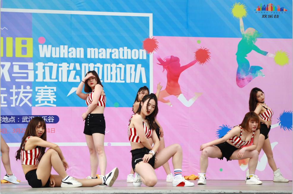 华侨城联盟竞技场表演全程,华侨城表演