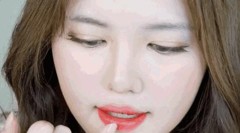 脸上种了樱桃草莓?郑爽崔雪莉的“果汁脸”怎么画出来?