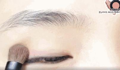 脸上种了樱桃草莓？郑爽崔雪莉的“果汁脸”怎么画出来？