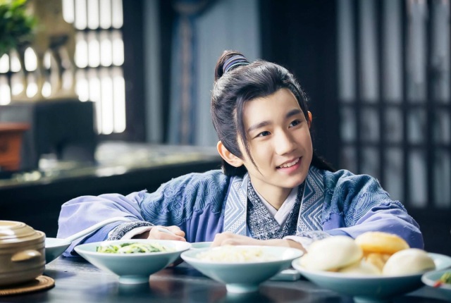 王源大主宰杀青最后的一场戏,王源演的大主宰电视剧