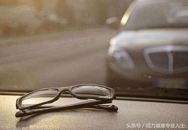 眼镜有哪些注意事项,眼镜不小心坏了