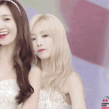 现在还不美白，你是想黑着过完这个夏天吗？v