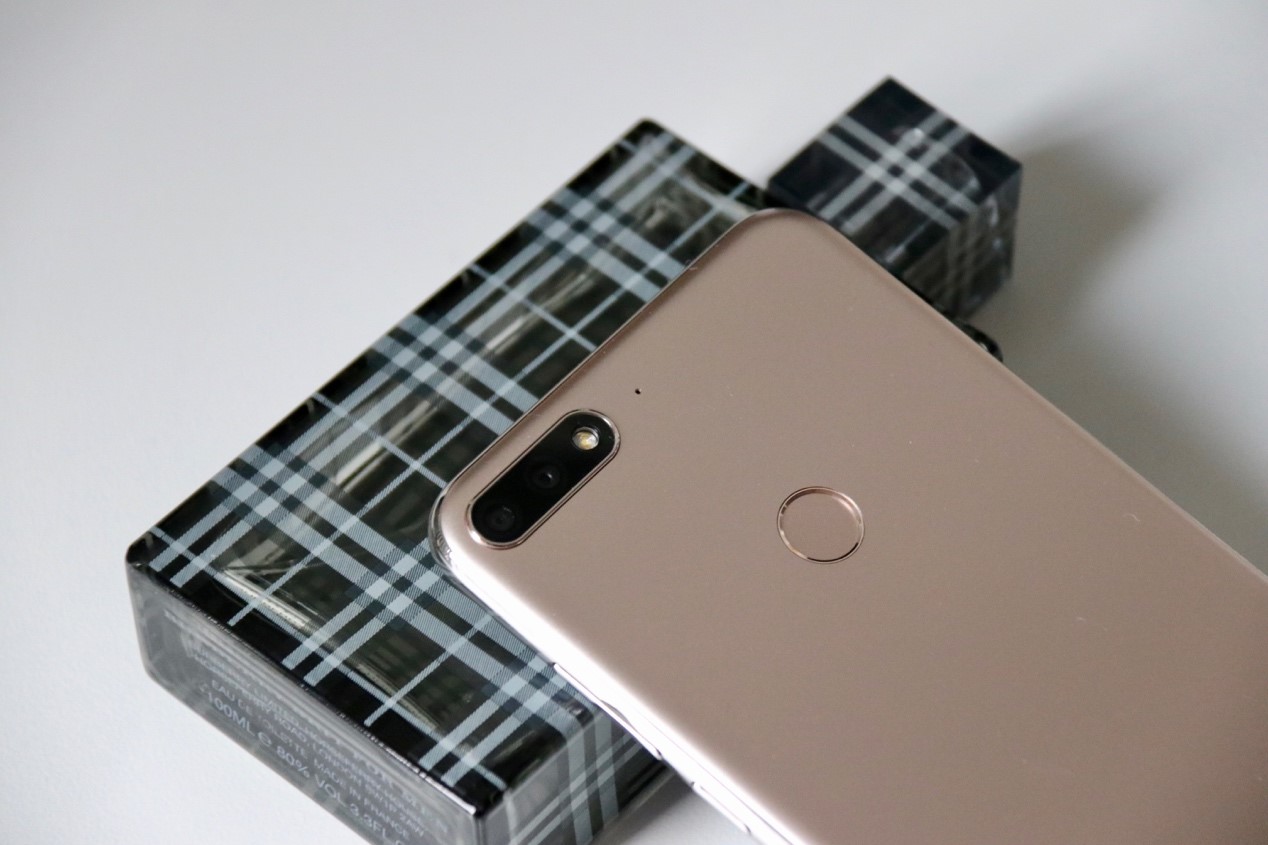 华为青春畅享8,华为畅享8测评