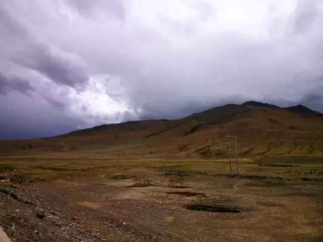 川藏线骑行遇到野狗,骑行川藏被野狗追