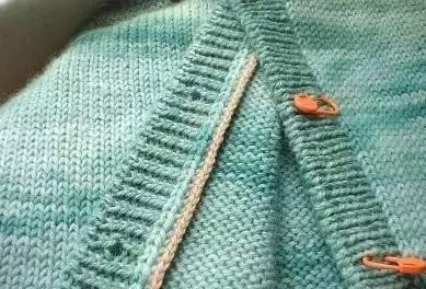 简单款套头毛衣完整版教程,套头毛衣忘记留领窝咋补救