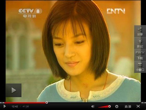 明星脖子上的“小草莓”太抢镜，赵薇甚至多次都能被拍到吻痕？