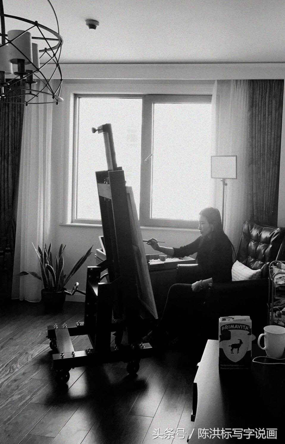 ​一年卖1250万的美女画家，“献丑”三亚！她的成功就靠这四步