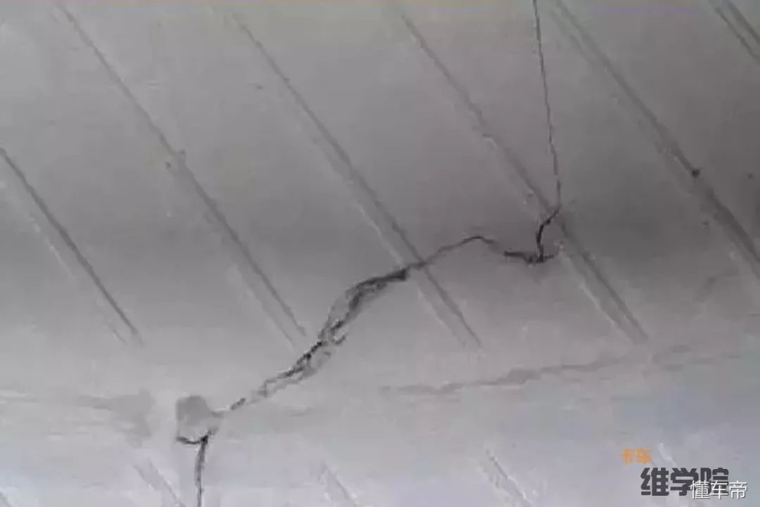 货车轮胎胎壁坏是什么原因,卡车轮胎断丝鼓包原因