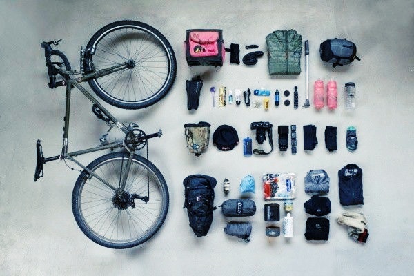 你必须知道的户外骑行必备装备,公路骑行装备清单一览表