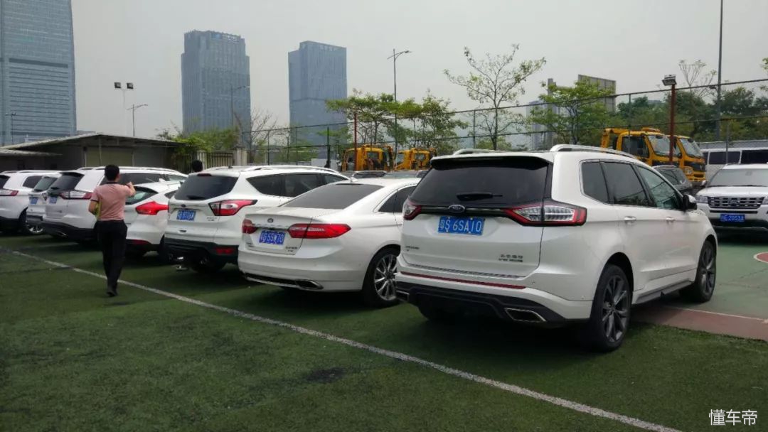 我用一包七星蓝莓爆珠的代价，发现了天猫自动售车大楼背后的秘密