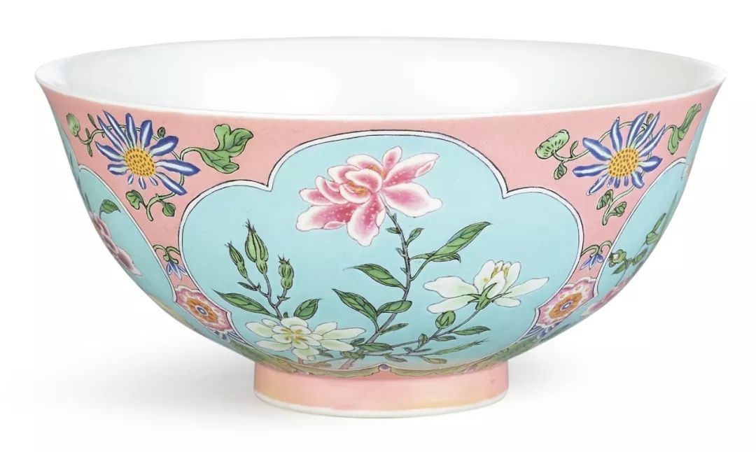 苏富比康熙紫檀双柜拍卖,苏富比康熙五彩杯