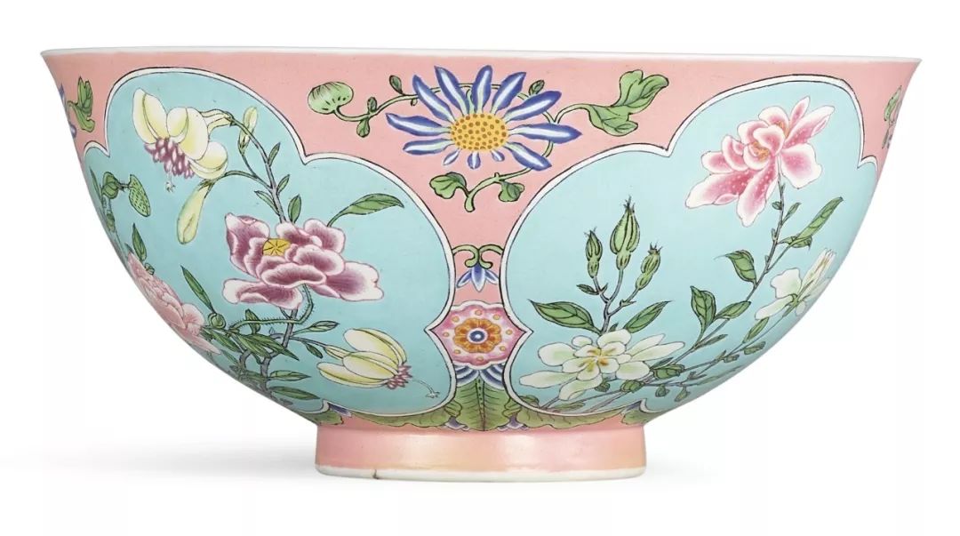 苏富比康熙紫檀双柜拍卖,苏富比康熙五彩杯