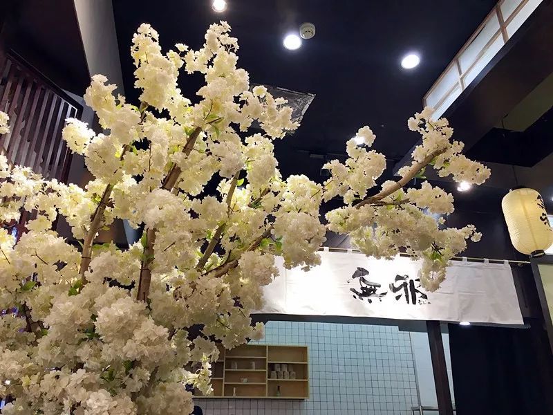 全国分店200多家的原谅色网红甜品，这次你被“绿”得心甘情愿！