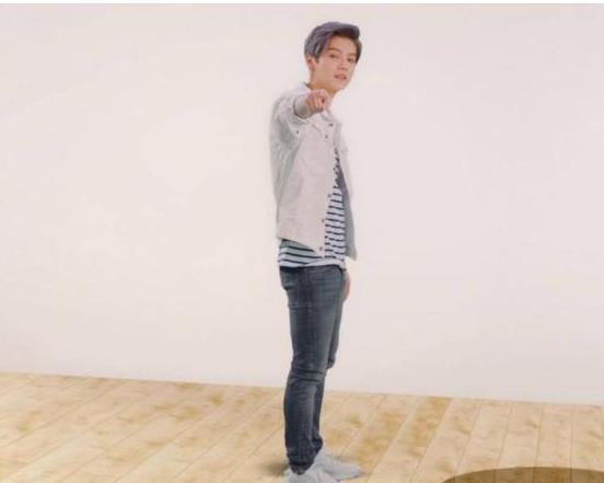 王俊凯小小年纪，不仅颜值高，而且有大长腿