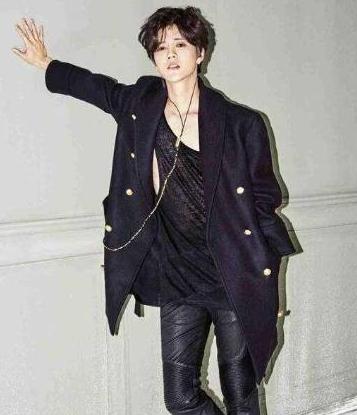 王俊凯小小年纪，不仅颜值高，而且有大长腿