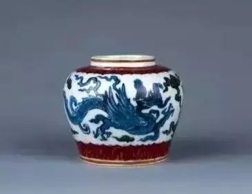 成化斗彩上的红彩和绿彩,古釉瓷器鉴定方法