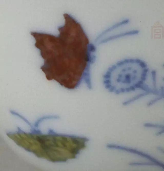 成化斗彩上的红彩和绿彩,古釉瓷器鉴定方法