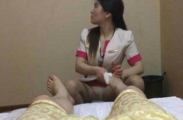 笑话集:老婆问:你到底想要多紧的?客人说:像第一次那么紧的