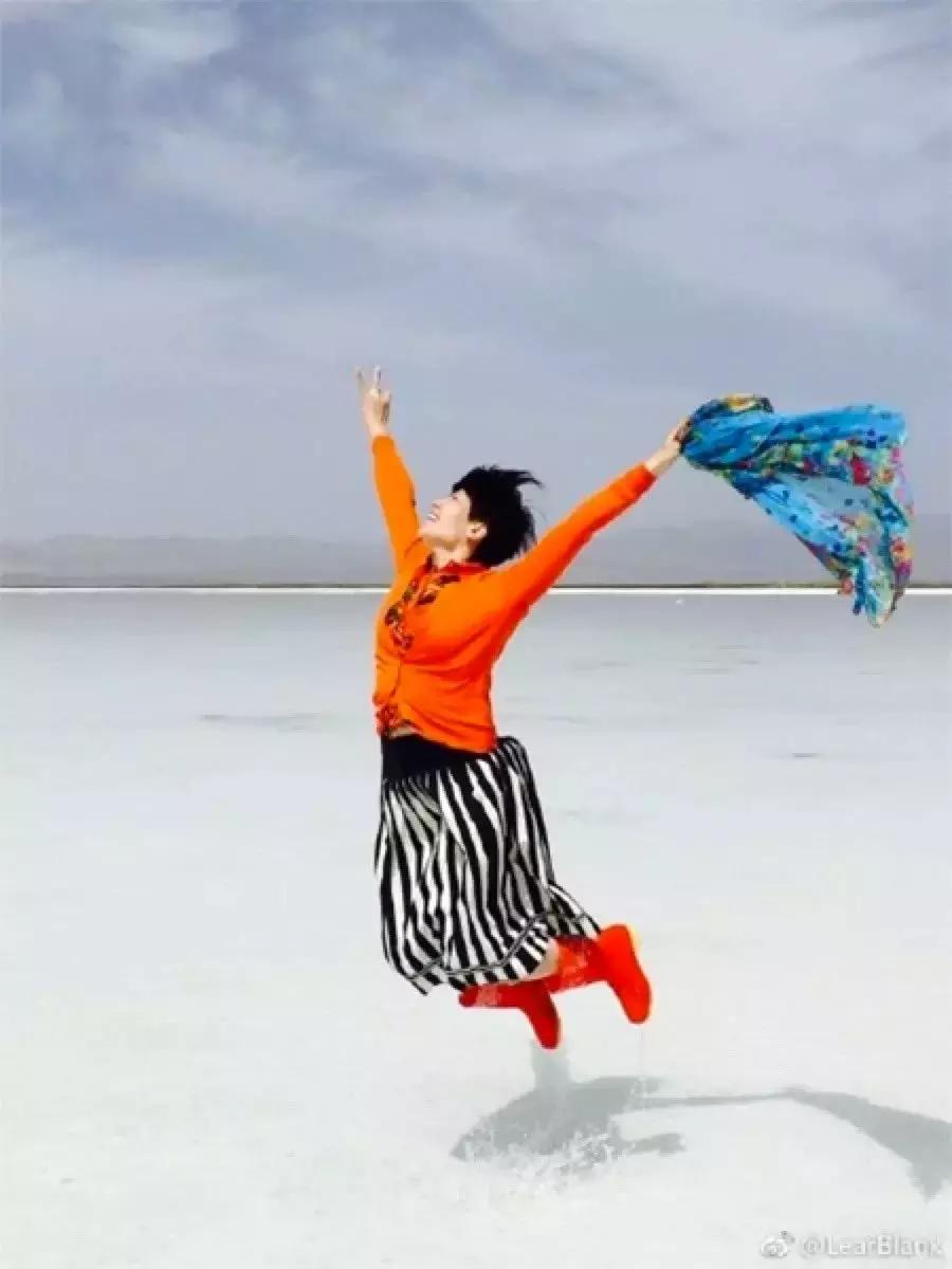 看完我妈拍的春游照片，我跟我爸都哭了……