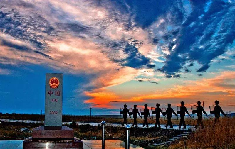 公安边防部队回顾视频,致敬边防部队的话