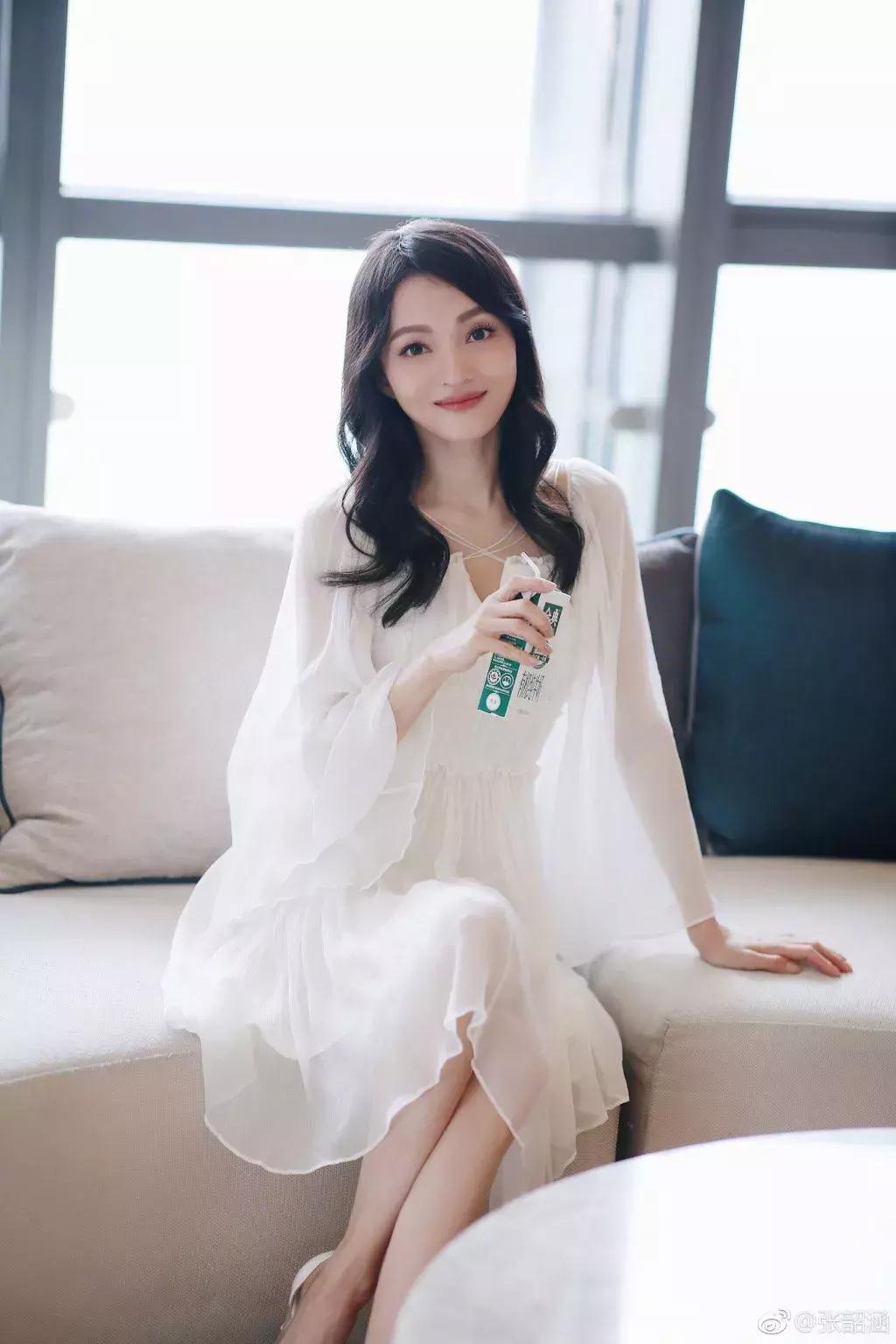 张韶涵深色口红,张韶涵护肤口红