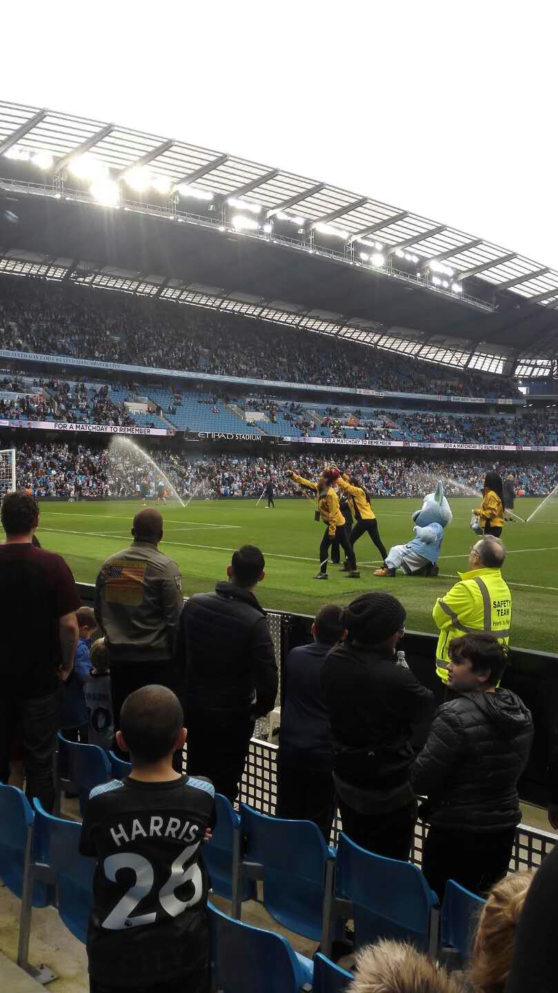 曼彻斯特感受足球气氛,感受足球的魅力