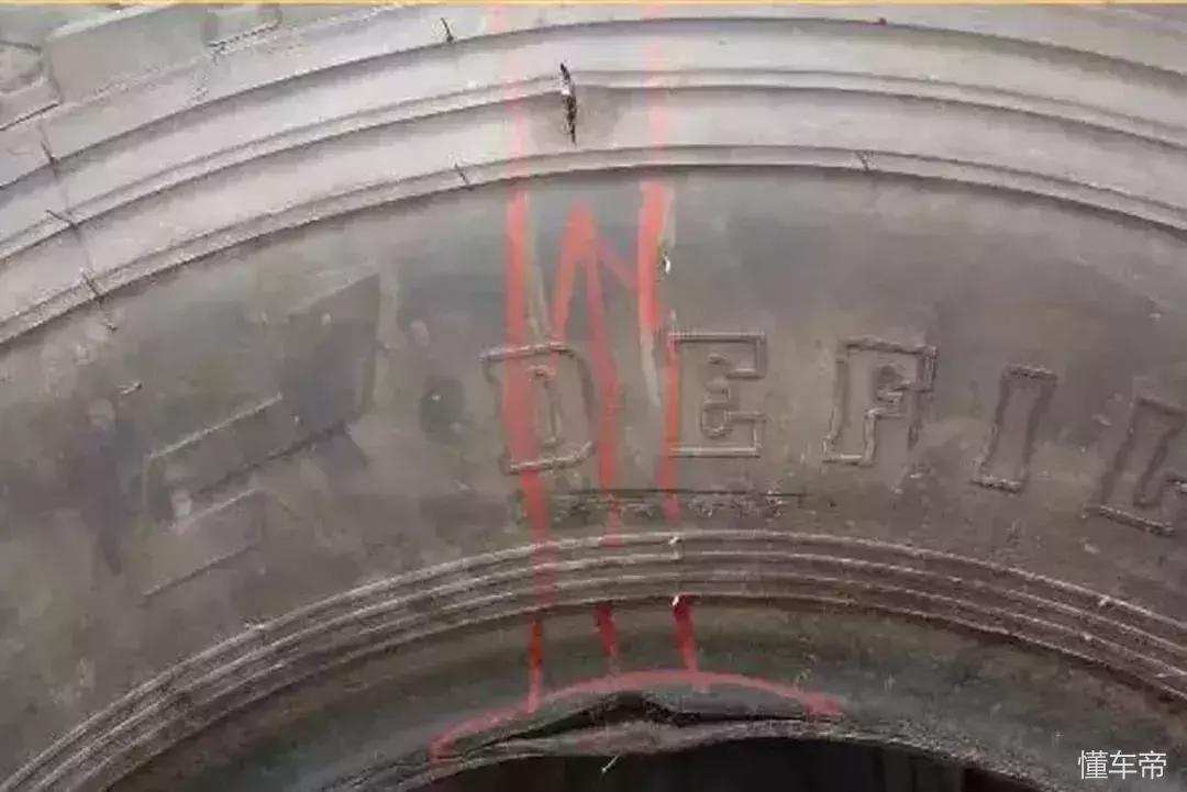 卡车轮胎断丝鼓包原因,卡车轮胎损坏原因图解