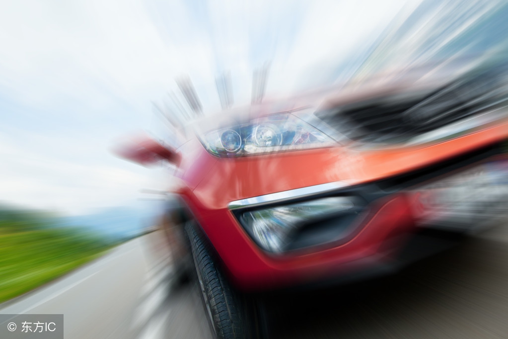 快来看刹车失灵的4个征兆,遇刹车失灵必须要学会正确处理