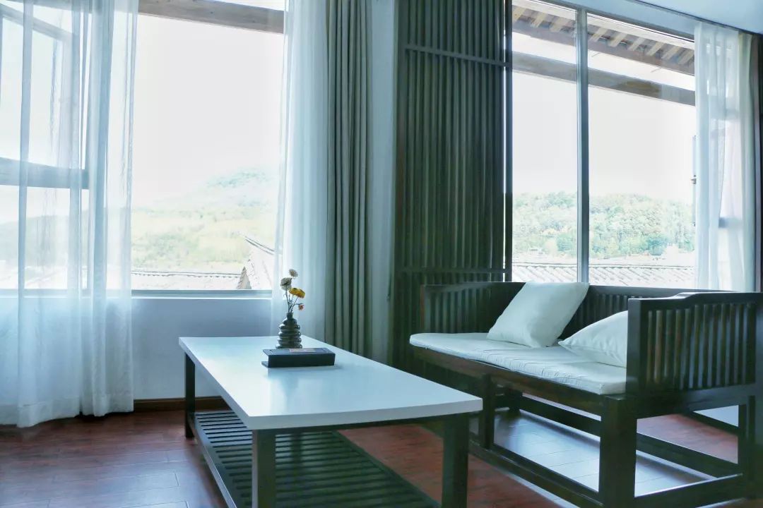 腾冲自在悬崖民宿,腾冲和顺实惠民宿