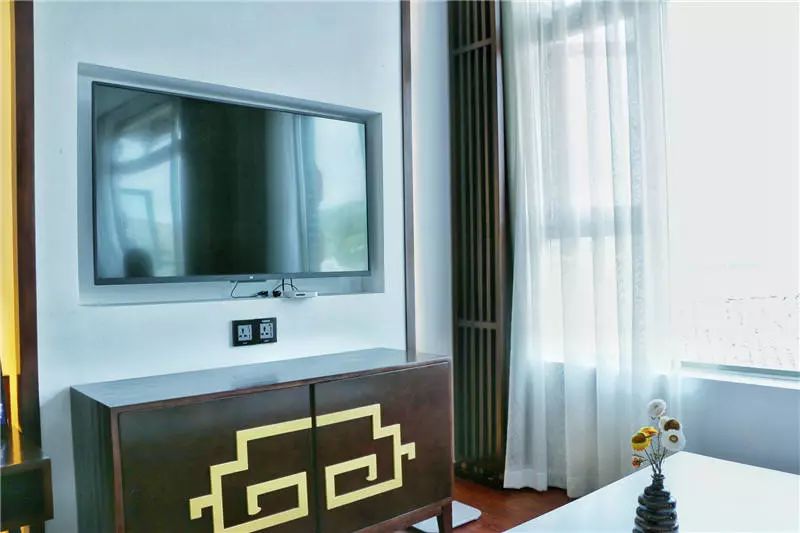 腾冲自在悬崖民宿,腾冲和顺实惠民宿