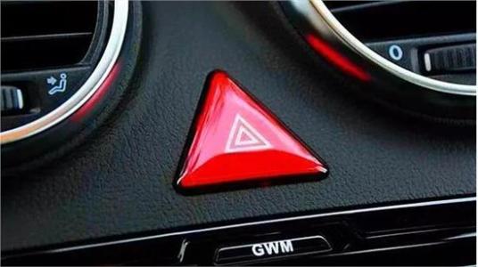 快来看刹车失灵的4个征兆,遇刹车失灵必须要学会正确处理