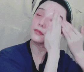 范冰冰的日常护肤按摩手法,范冰冰按摩脸部紧致皮肤
