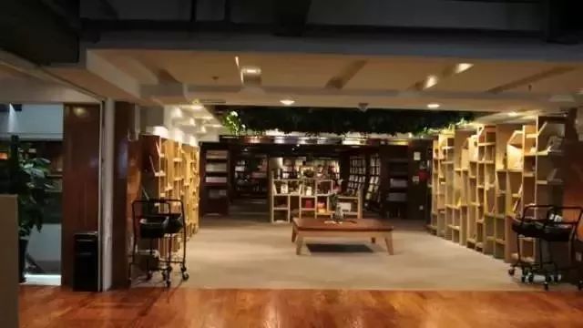 kfc为什么变绿了,kfc变麦当劳