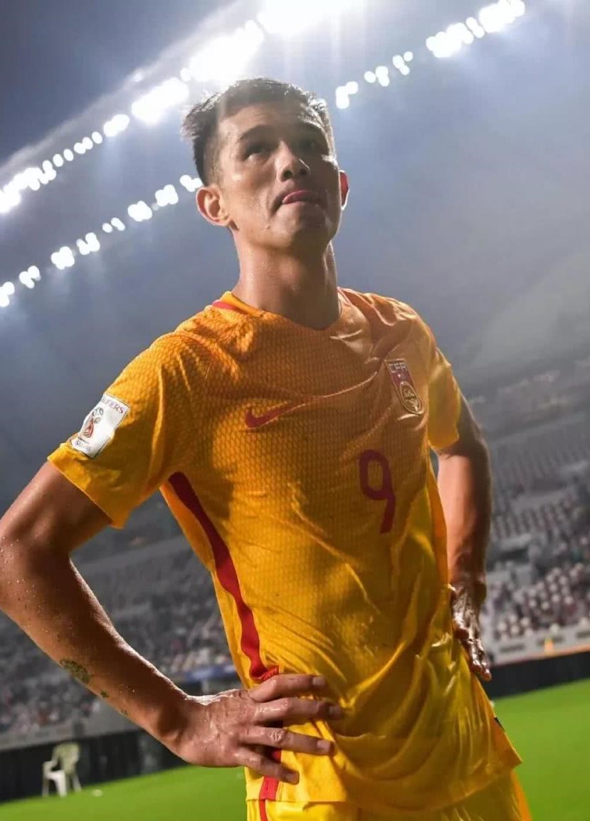 职业足球队沉浸式更衣室,足球运动员的更衣室